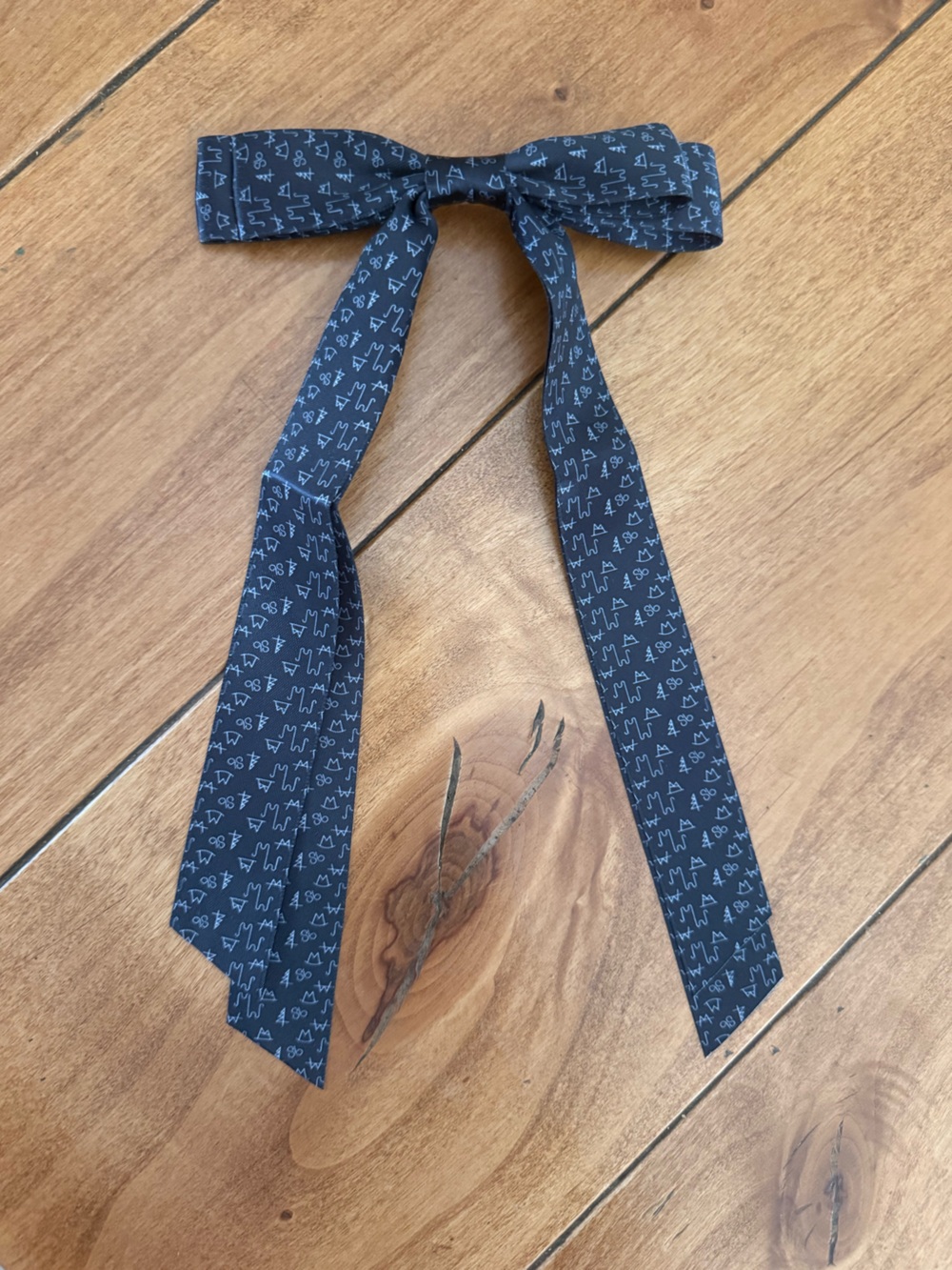 Western Navy Patterned Silk Tie - Small Geometric Motif
